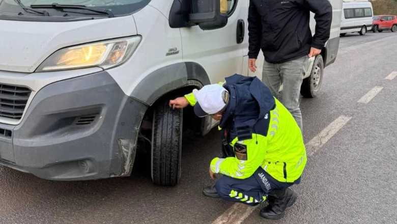 Yalova Valiliği’nden Kış Lastiği Hatırlatması!