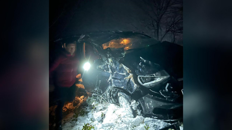 Yalova'da Kontrolden Çıkan Otomobil Taklalar Attı: 1 Yaralı