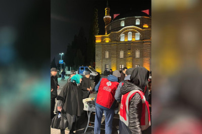 Vakıflar Bursa Bölge Müdürlüğü'nden Salep Ve Kandil Simidi İkramı