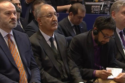 Prof. Dr. Bahçekapılı, Yayıncılık Zirvesi’ne Katıldı