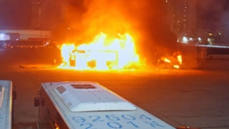 İsrail'de terör gecesi: Bombalı ve baltalı saldırılar