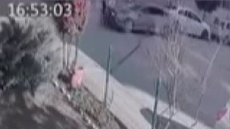 Ankara'da otomobilin çarptığı motosikletli yaralandı