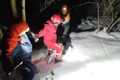 Erikli Şelalesi’nde Mahsur Kalan Aile Kurtarıldı!