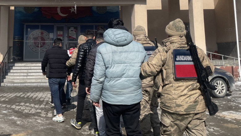 Hakkari'de 68 milyon liralık dolandırıcılık operasyonu: 1'i örgüt lideri 5 şüpheli yakalandı