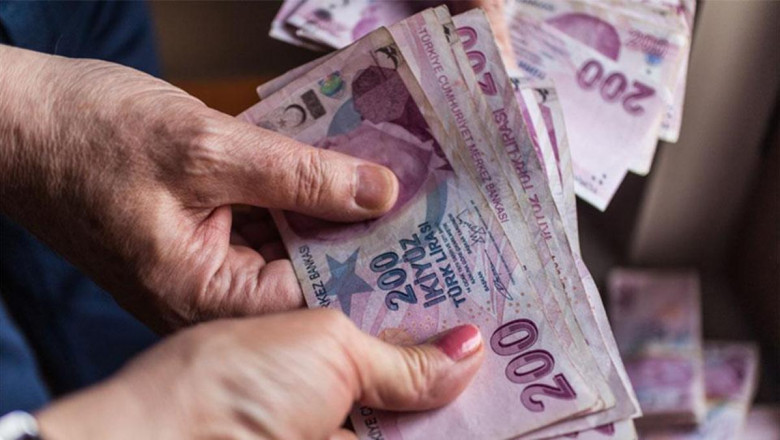 Emeklilerin gözü bu haberde... Bayram ikramiyesinde rakam açığa çıktı!