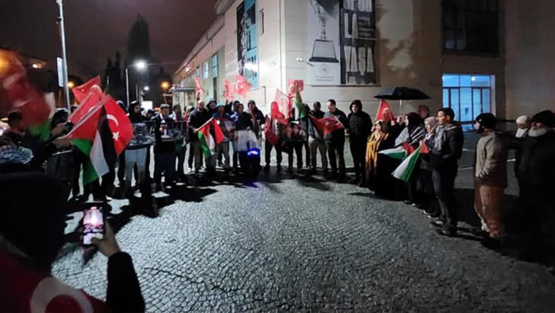 İsrail Saldırılarını Protesto Ettiler!