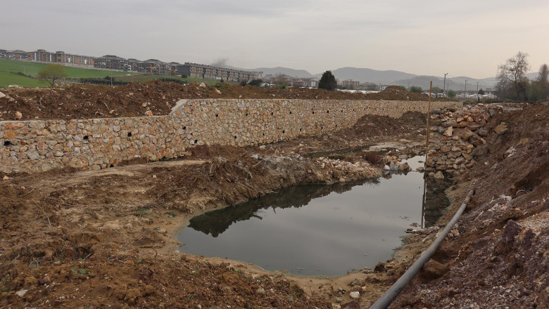 Bitmeyen Kazı Çalışmaları Vatandaşları Mağdur Ediyor
