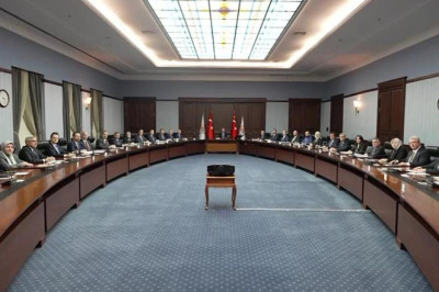 AK Parti'de MYK toplanıyor