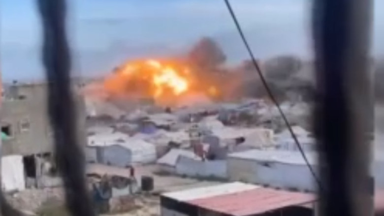 İsrail Gazze’de UNRWA’ya ait un dağıtım noktasını vurdu