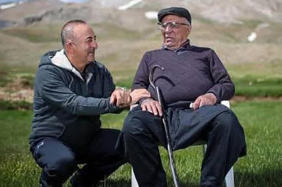 AK Partili Mevlüt Çavuşoğlu'nun babası Osman Çavuşoğlu hayatını kaybetti