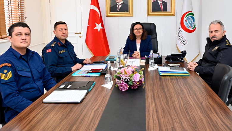 Yalova’da Asayiş ve Güvenlikte Mart Ayı Değerlendirmesi Canlı Yayınla Paylaşıldı