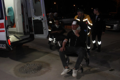 Konya'da otomobil dağ yolunda uçuruma yuvarlandı: 5 yaralı