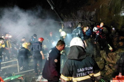 Samsun'da heyelanda toprak altında kaldılar