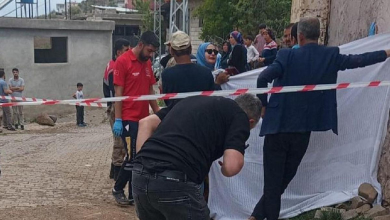 Acı ölüm; otomobiliyle geri manevra yaparken hamile eşinin ölümüne neden oldu