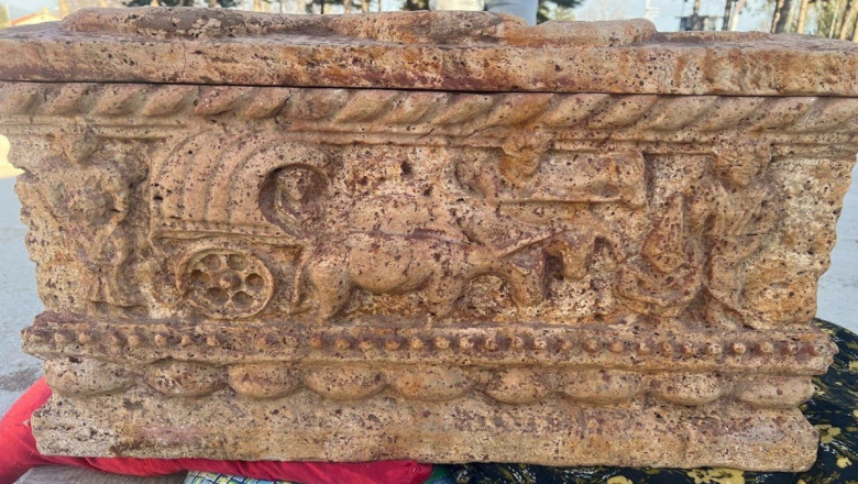 Amasya'da Roma dönemine ait mini lahit bulundu