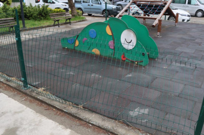 Vandallar Çocuk Oyun Alanlarını Tahrip Etti