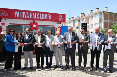 Yalova Belediyesi'nden iki yeni halk ekmek satış noktası