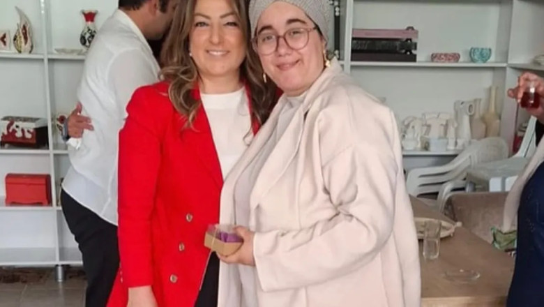 Yalova Ak Parti Kadın Kolları Beyazay Derneği'ni ziyaret etti