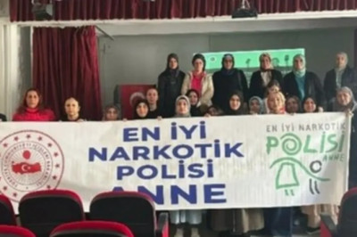Yalova polisinden vatandaşlara uyuşturucu farkındalık eğitimi