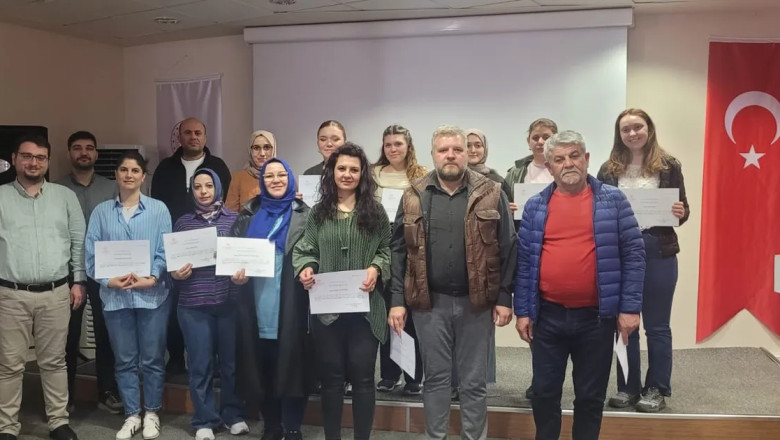 Yalova’da 1.basamak sağlık hizmetleri çalışanlarına eğitim verildi