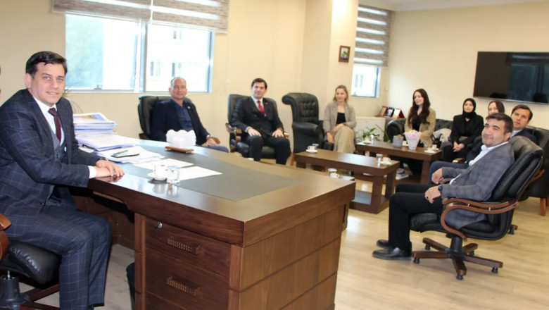 Yeşilay yönetiminden Genel Sekreter Yılmaz'a nezaket ziyareti