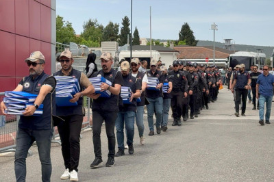 FETÖ Operasyonunda 77 Tutuklama