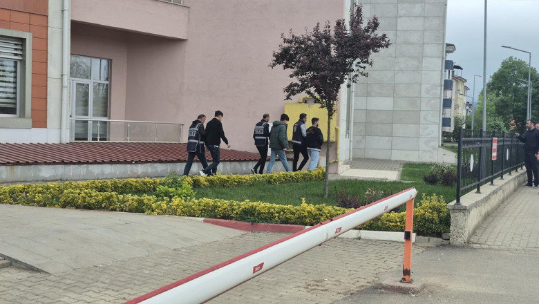 Sahte Polis Çetesi Yalova’da Kıskıvrak Yakalandı