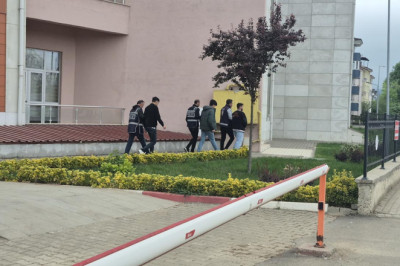 Sahte Polis Çetesi Yalova’da Kıskıvrak Yakalandı