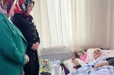 Çiftlikköy Ak Parti Kadın Kollarından anlamlı anneler günü ziyareti