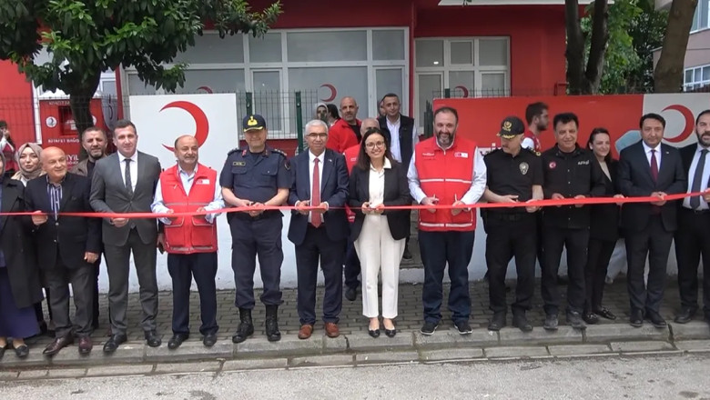 Kızılay Butik törenle açıldı