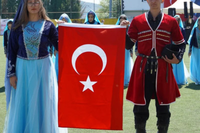 Atatürk’ü Anma, Gençlik ve Spor Bayramı Armutlu’da coşkuyla kutlandı!