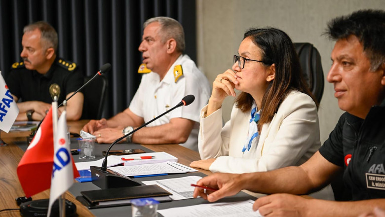 Gerçeği Aratmayan Büyük Tatbikat: Yalova, Kocaeli Depremini Hissetti!