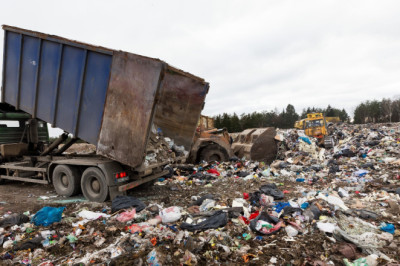 Doğayla Uyumlu Yaşamalıyız: Plastik Kirliliğine Son Ver, Yaşamı Koru!