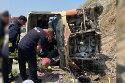 Freni Boşalan Araç 10 Metreden Yuvarlandı: 1 Ölü, 12 Yaralı