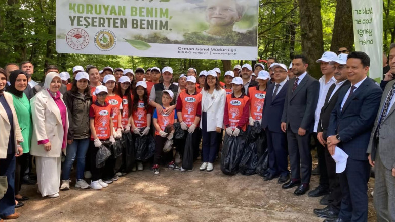 Vali Dr. Hülya Kaya'dan Doğa Dostu Öğrencilere Bisiklet Hediyesi
