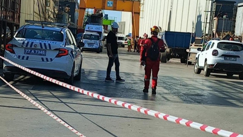 Yalova'da Tersanede Üzerine Vinç Düşen İşçi Hayatını Kaybetti