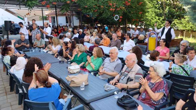 Başkan Gürel Aşure Lokmasında Canlarla Bir Araya Geldi