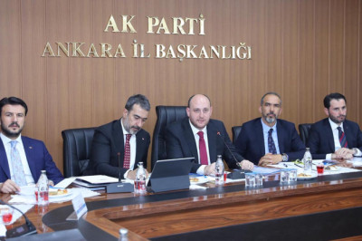 AK Parti Teşkilat Başkanı Ahmet Büyükgümüş, Ankara’da İlçe Başkanlarıyla Buluştu