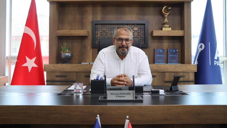 Özdemir: “Deprem Siyaset Üstü Bir Meseledir”