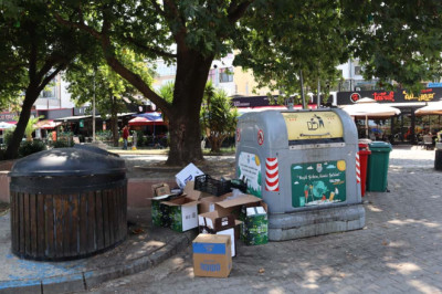 Yalova Sokakları Çöple Savaşıyor