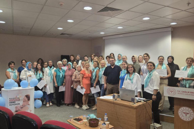 3. Bebek Dostu Sağlık Çalışanı Sempozyumu Düzenlendi