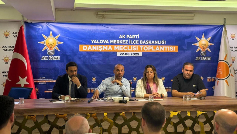 AK Parti Yalova Teşkilatı Merkez İlçe Danışma Meclisi’nde Buluştu