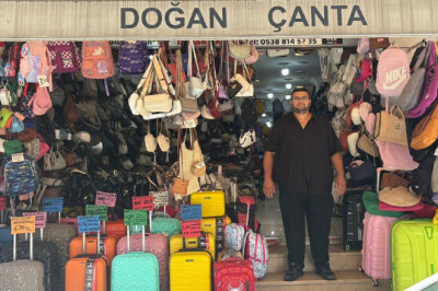 Yalova’da 30 Yıldır Hizmet Veren Çantacıdan Eğitime Büyük Destek