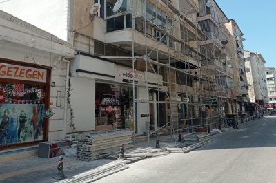 Yalova’da İnşaatlarda İş Güvenliği Tartışması: Vatandaşların Can Güvenliği de Tehlikede