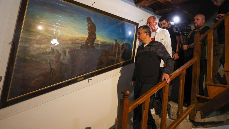 Özel ve İnce, Zafer Yolu'ndan Kocatepe'ye Yürüdü