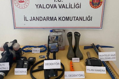 Çınarcık’ta Kaçak Kazı Operasyonu: 3 Kişi Suçüstü Yakalandı