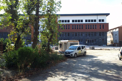 Yalova Lisesi’nin Açılışı Başka Bahara Kaldı!