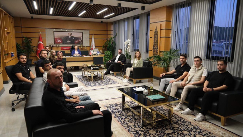 Altınova’da “Mahallede Gençiz” Programı Coşkusu