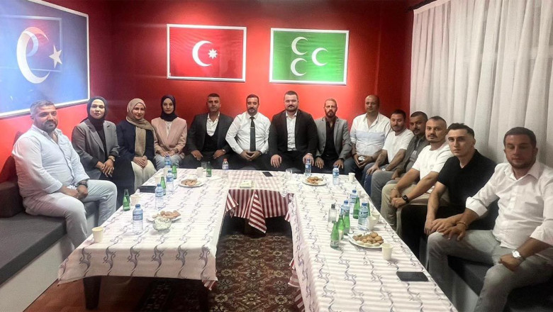 AK Parti ve Alperen Ocakları Gençlik Teşkilatları Yalova’da Bir Araya Geldi
