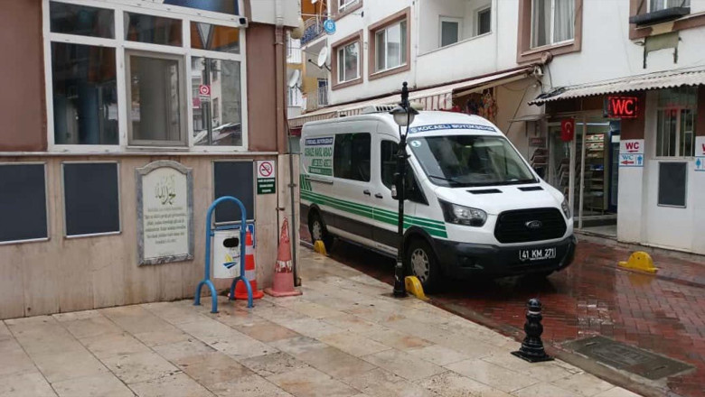 Eşi Tarafından Sokak Ortasında Öldürülen Kadın Son Yolculuğuna Uğurlandı